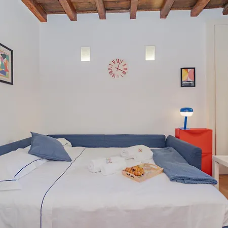 Apartament 2 Bdr Flat - Direct Tram 15 Min Duomo *